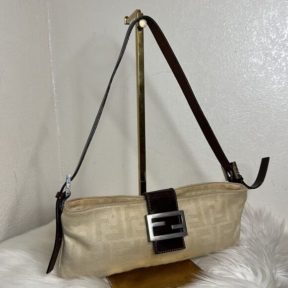 💯Authentic FENDI Zucca Canvas Shoulder Bag Beige🍀 - Picture 5 of 12